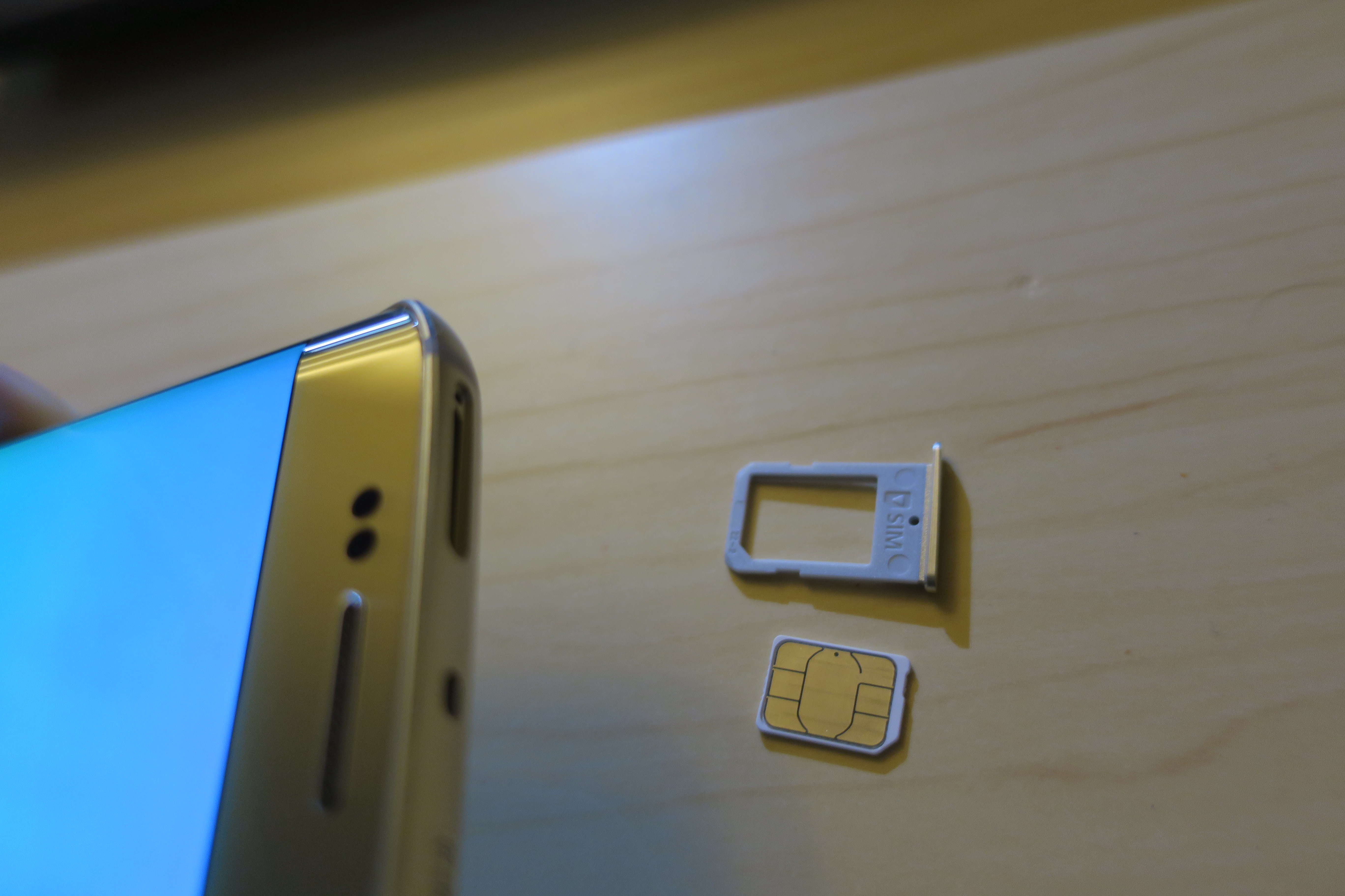 SIMロック解除済のau版Galaxy S6 edge SCV31を格安SIM運用